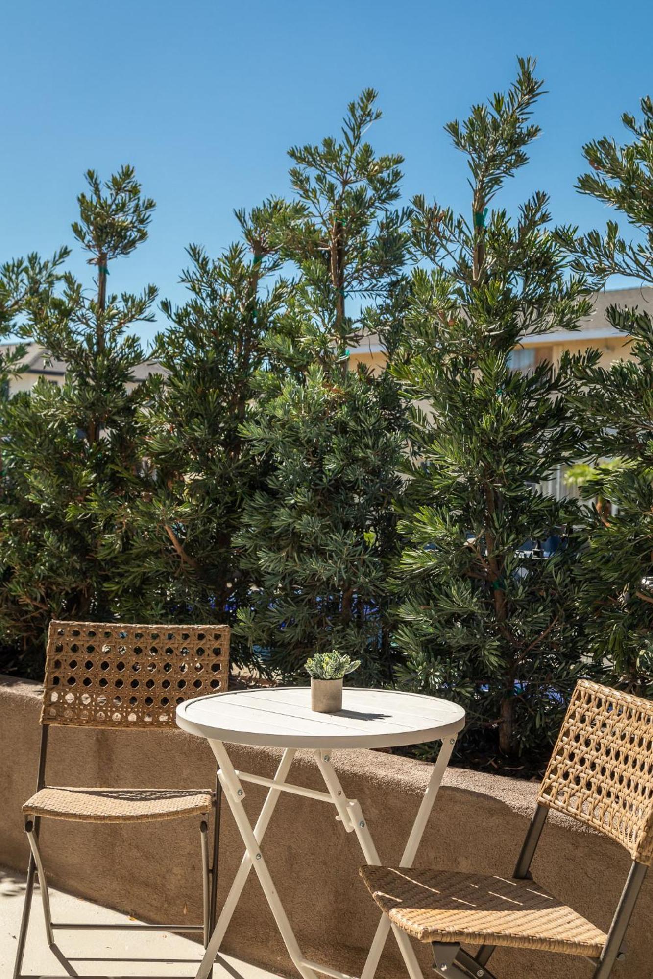 California Inn Anaheim Extérieur photo